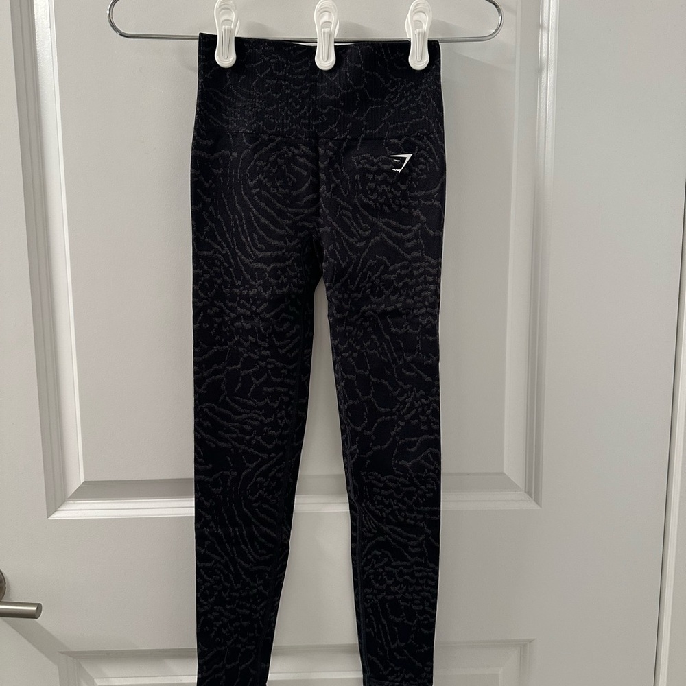 GYMSHARK ADAPT ANIMAL SEAMLESS LEGGINGS | BLACK | XS